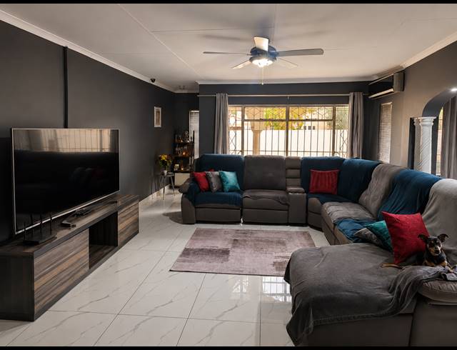 4 BEDROOM HOUSE FOR SALE IN BRACKENDOWNS
